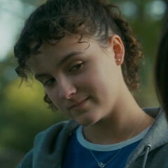 KJ (paper girls)